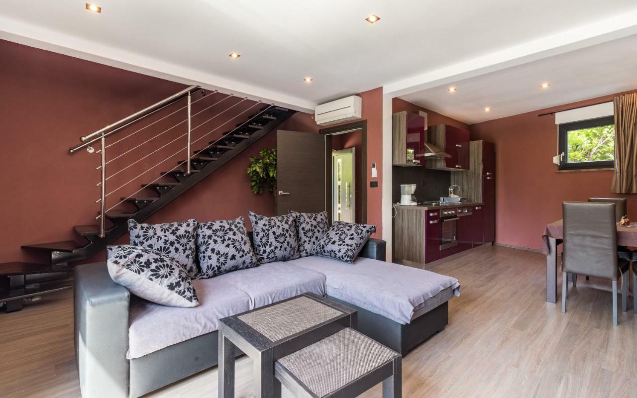 Apartmani Kažun - App 4 - Ferienhaus Fažana Exterior foto